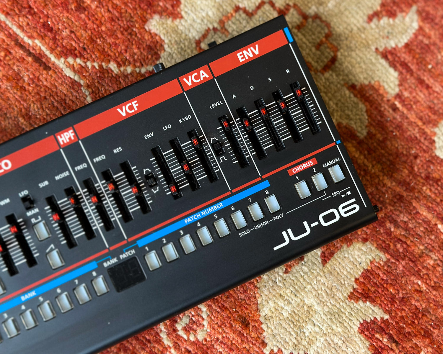 Roland JU-06 – Found Sound