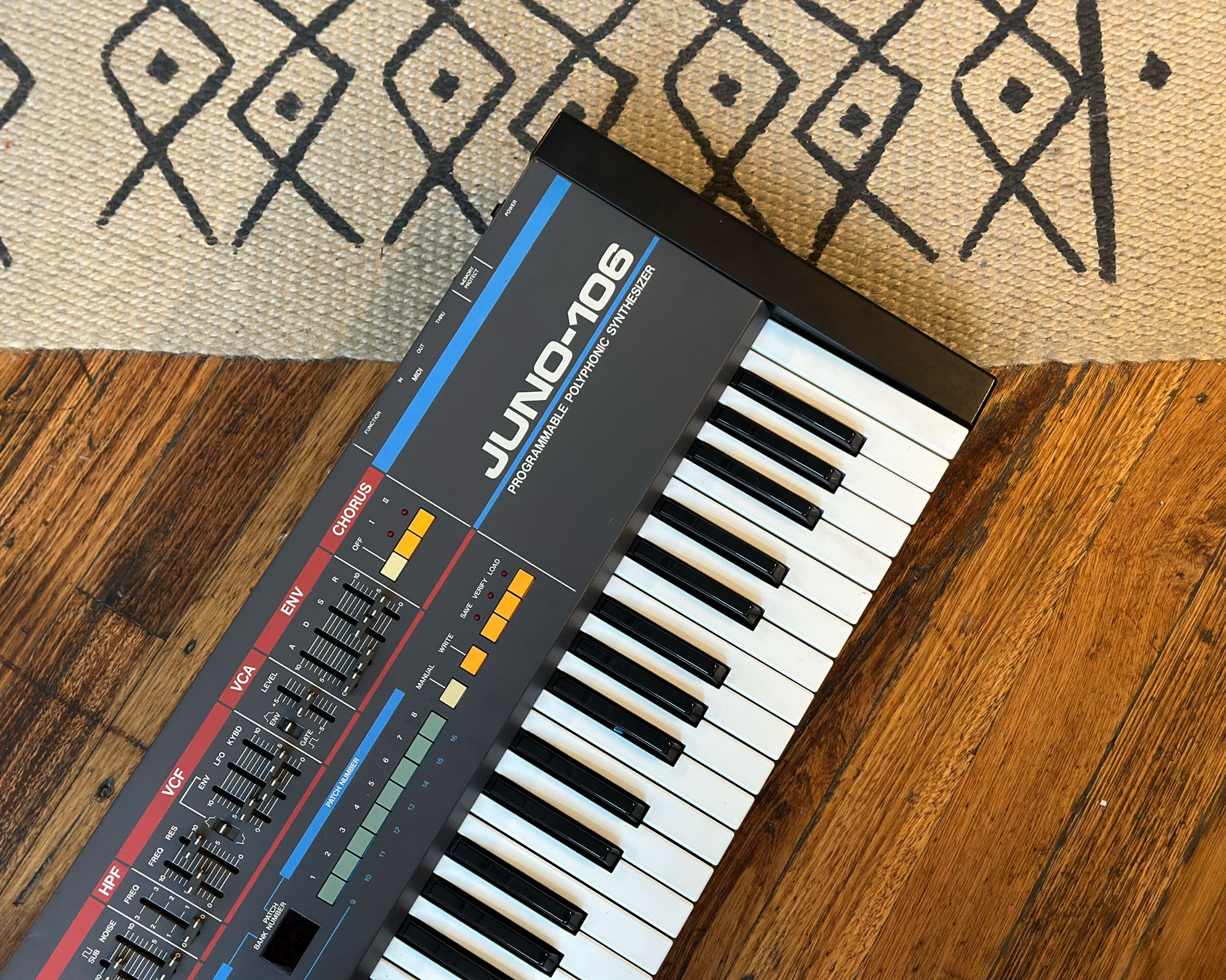 ROLAND JUNO 106 ジャンク Yahoo!オークション - Roland JUNO-106 ジャンクら