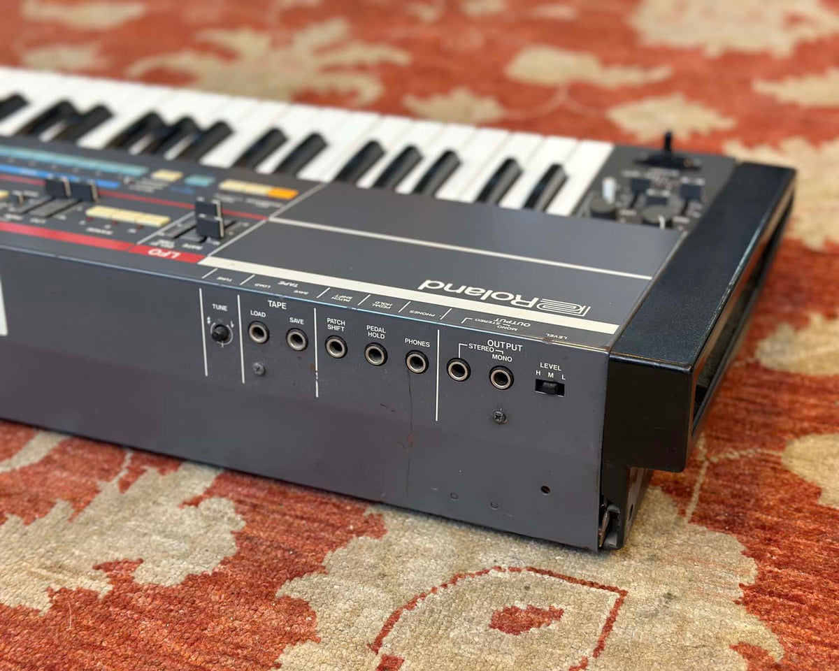 Roland Juno 106 Polyphonic Analogue Synthesizer