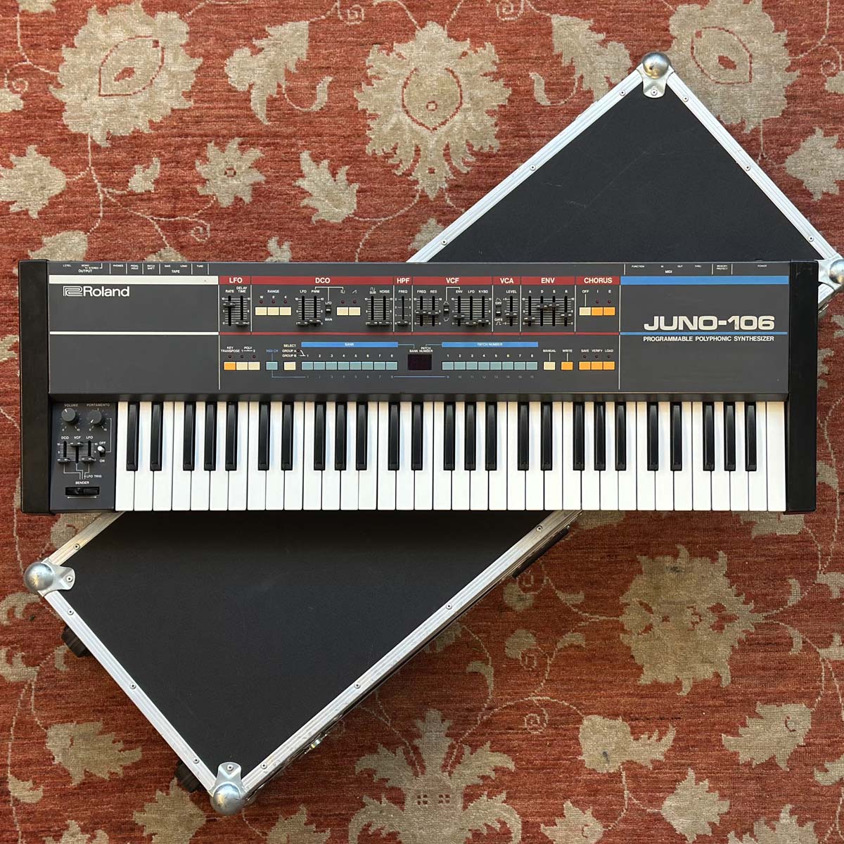 Roland Juno 106 Polyphonic Analogue Synthesizer