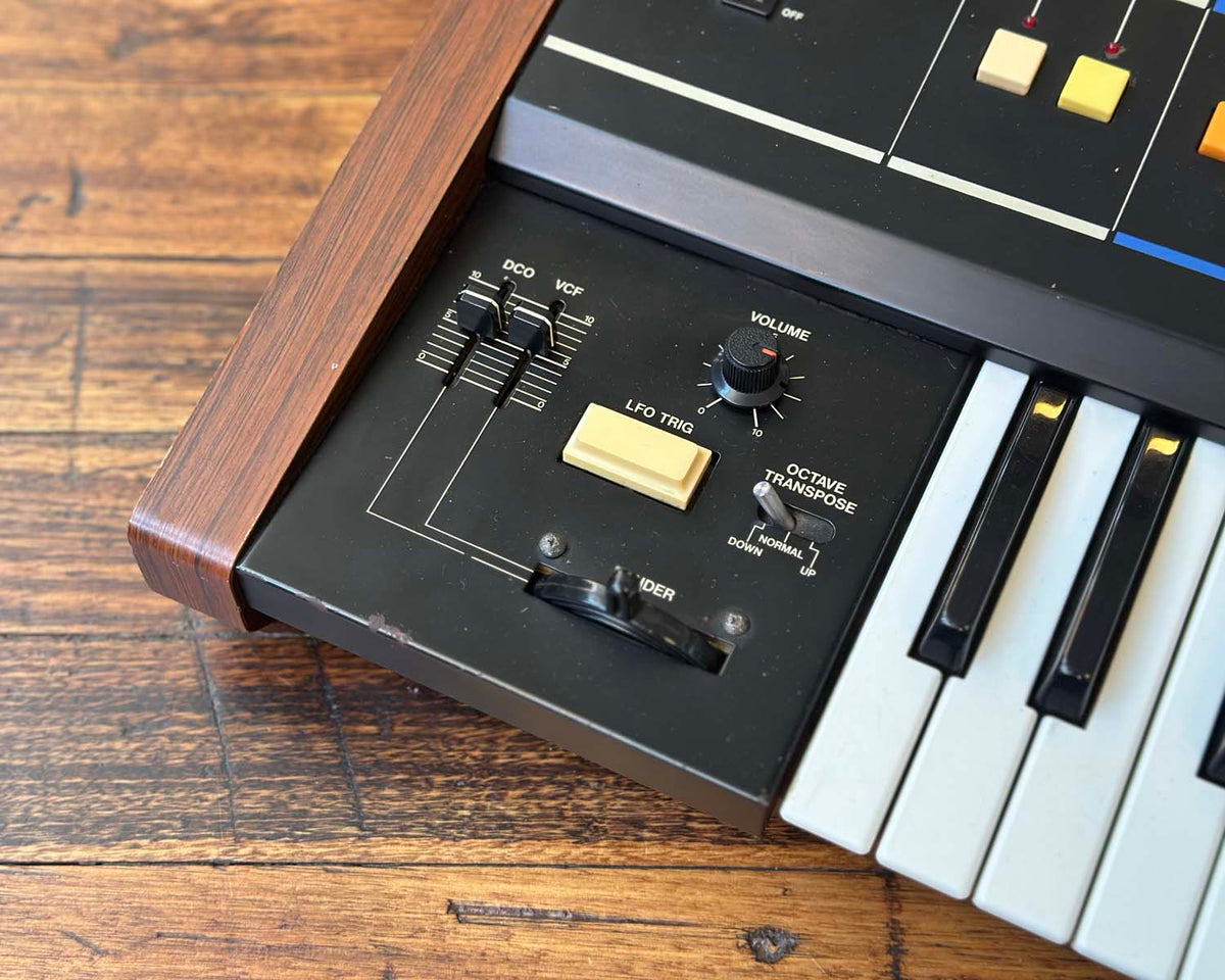 Roland Juno 6 Polyphonic Analogue Synthesiser  w/JU6-KBD MIDI Mod