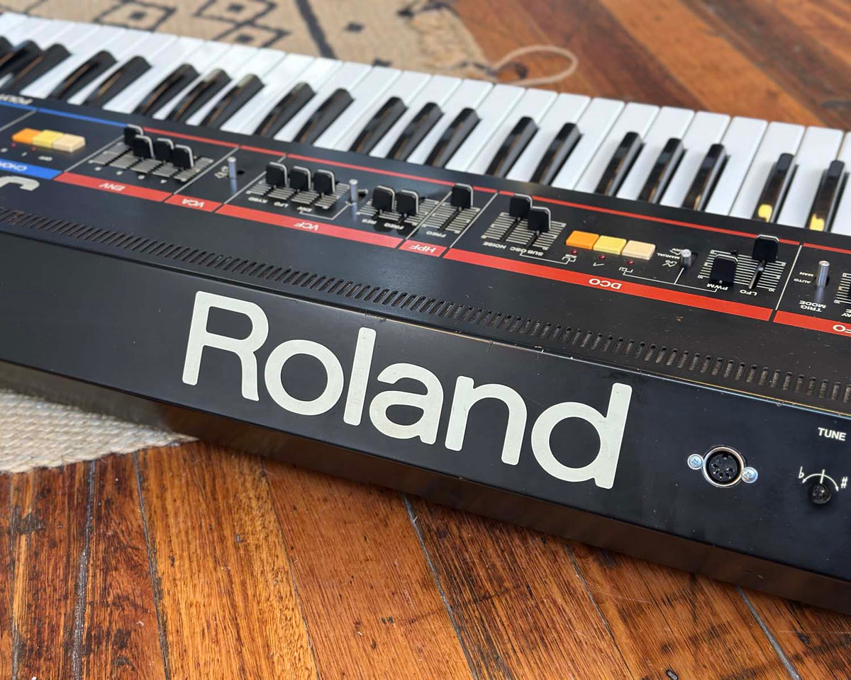 Roland Juno 6 Polyphonic Analogue Synthesiser  w/JU6-KBD MIDI Mod