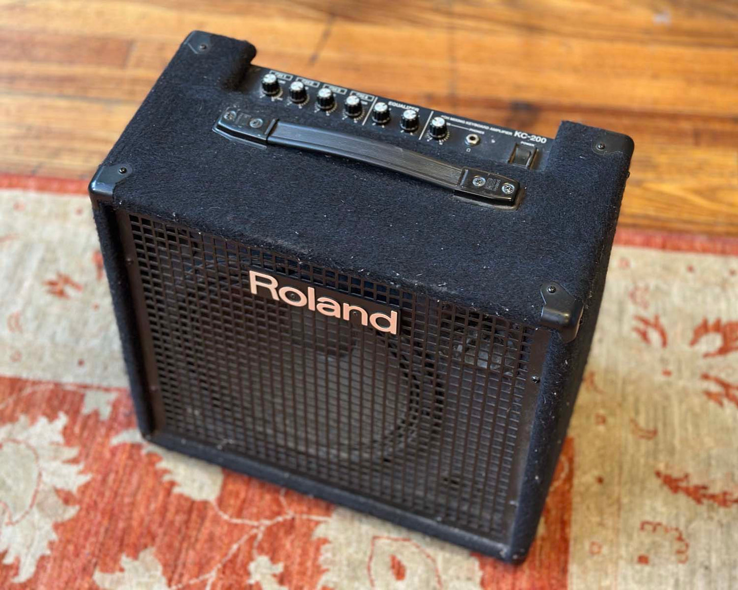 Roland KC-200 4-Channel 100 Watt Mixing Keyboard Amplifier