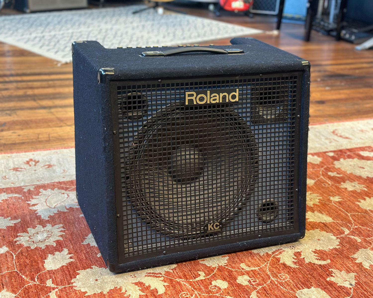 Roland KC-550 180 Watt 4-Channel Mixing Keyboard Amplifier – Found 