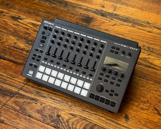 Roland MC-707 Groovebox w/ Magma Case