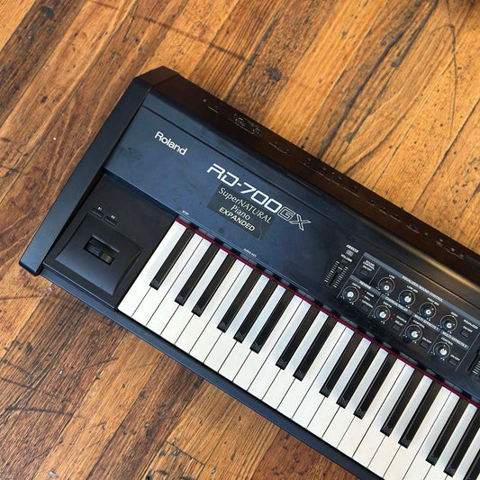 Roland RD-700 GX Digital Stage Piano w/ Super Natural Piano Expansion
