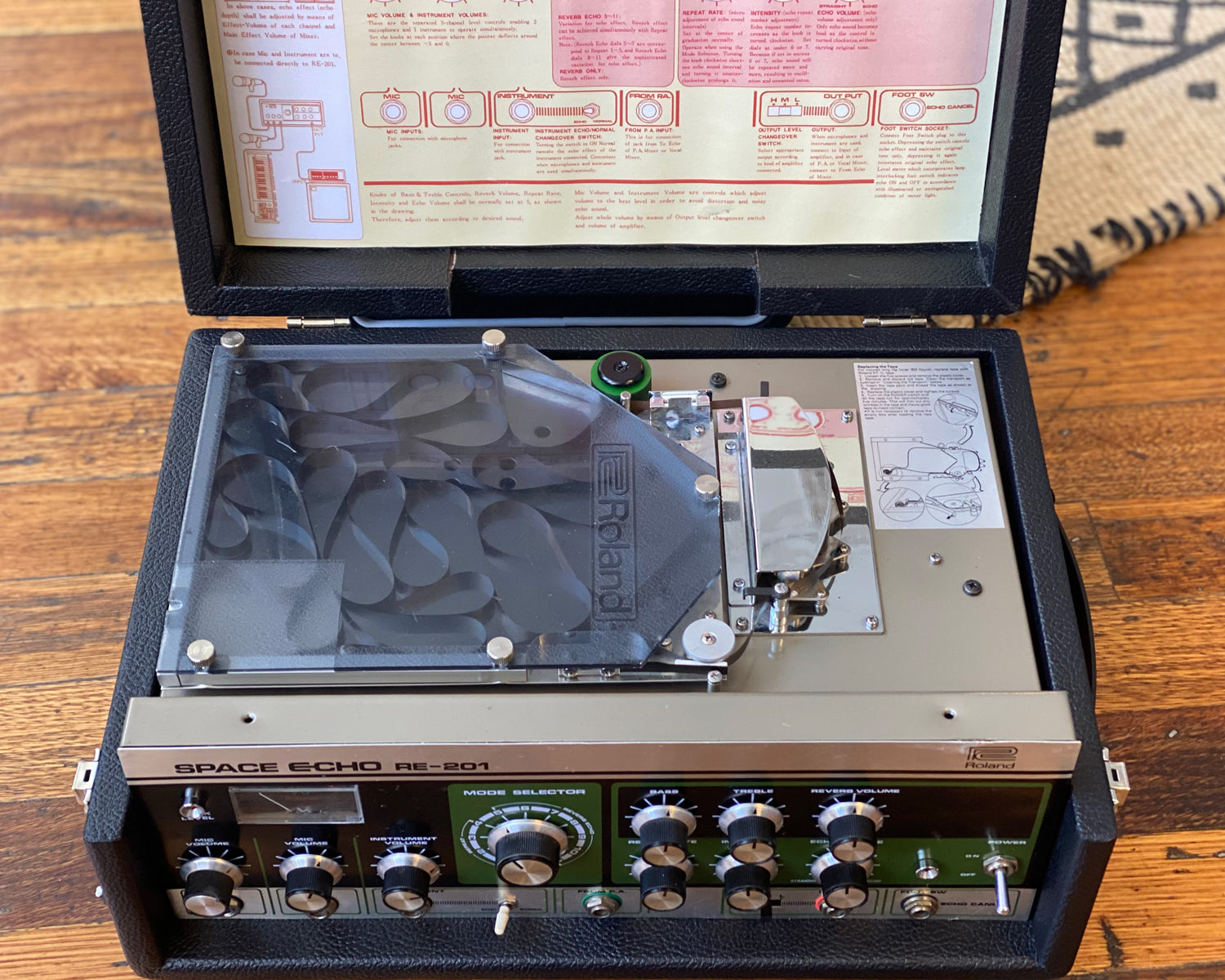 Roland　SPACEECHO　RE201 Introducing: RE-201 Space Echo!