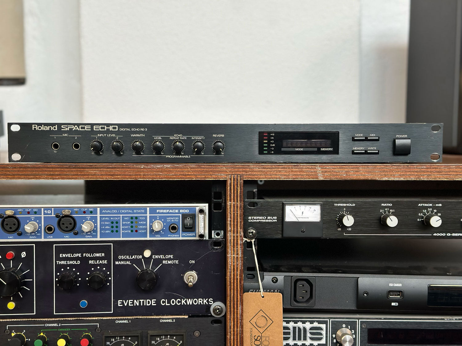 配信機器・PA機器・レコーディング機器 Roland SPACE ECHO digital echo re-3 ROLAND RE-3 digital space echo - YouTube