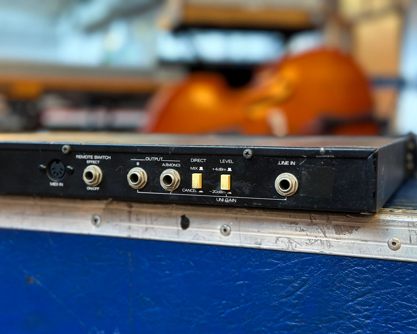 Roland RE-3 Digital Space Echo - Made in Japan (100 Volt)