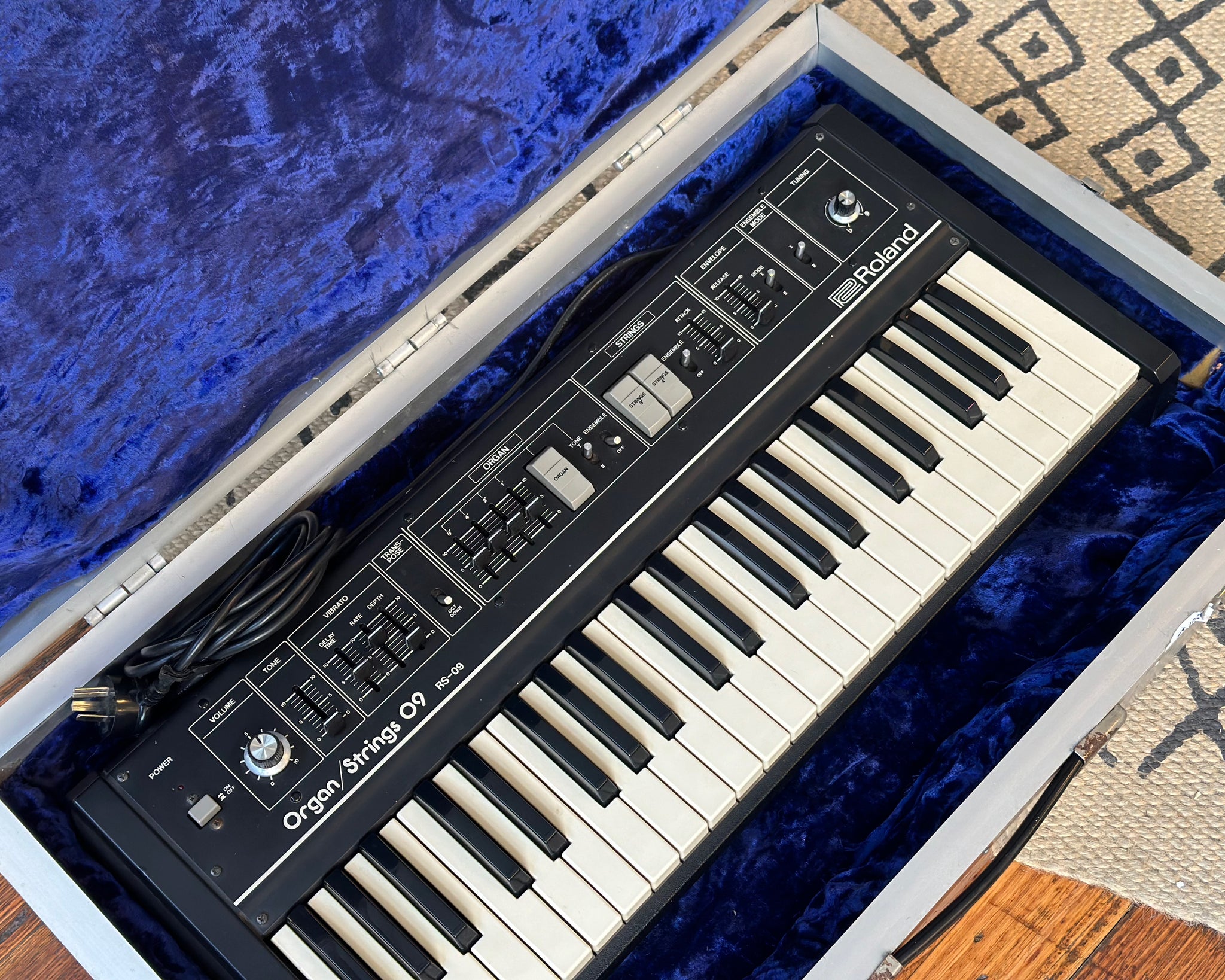 1979 Roland RS-09 Organ/Strings 09 – Found Sound