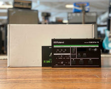 Load image into Gallery viewer, Roland SBX-1 Sync Box
