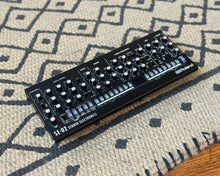 Load image into Gallery viewer, Roland SE-02 Analog Synthesizer

