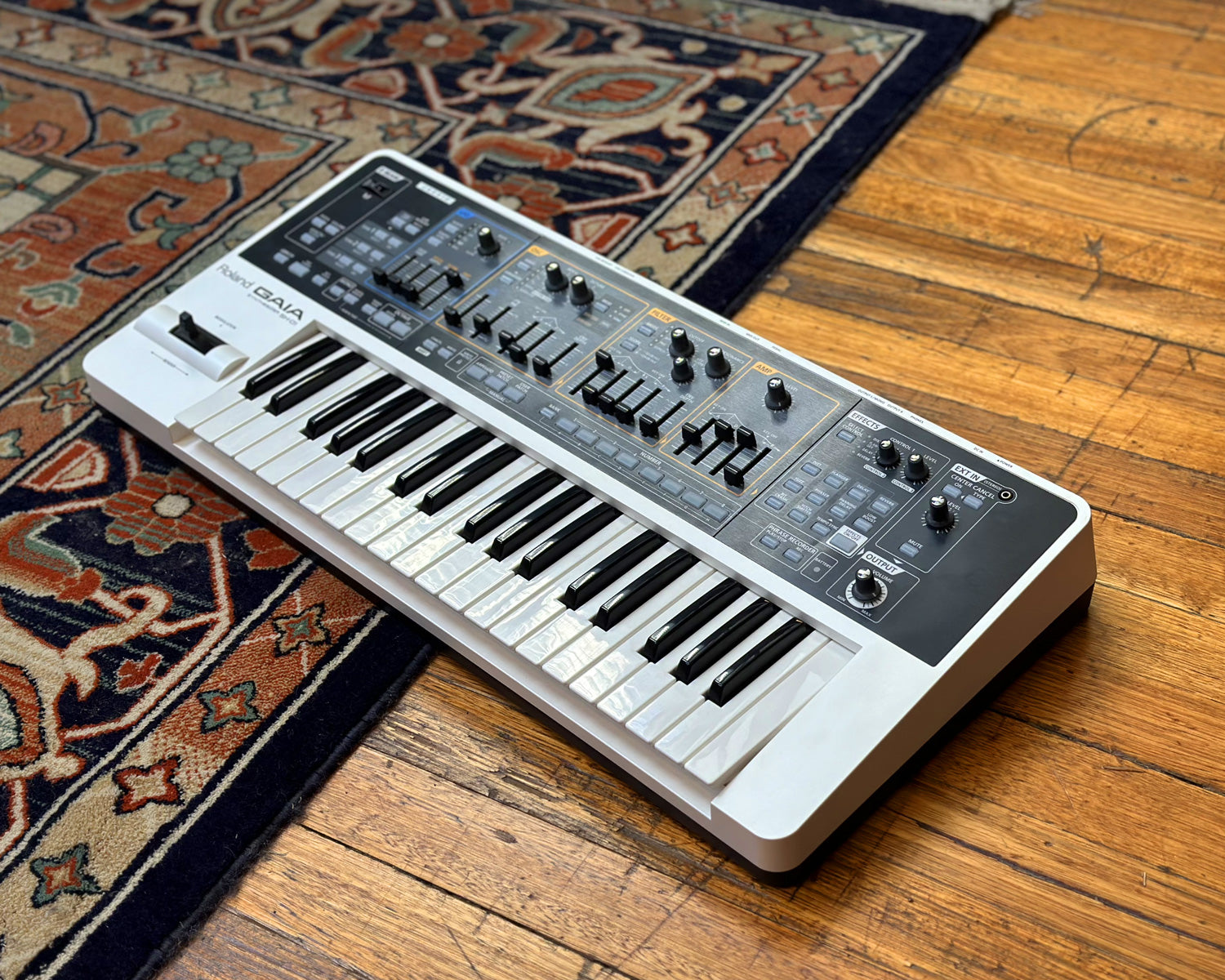 Roland SH-01 GAIA – Found Sound