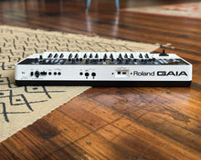 Load image into Gallery viewer, Roland SH-01 GAIA
