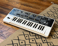 Load image into Gallery viewer, Roland SH-01 GAIA Synthesizer
