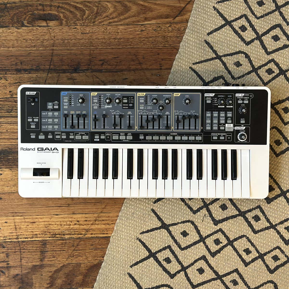 Roland SH-01 GAIA Virtual Analog Synthesizer