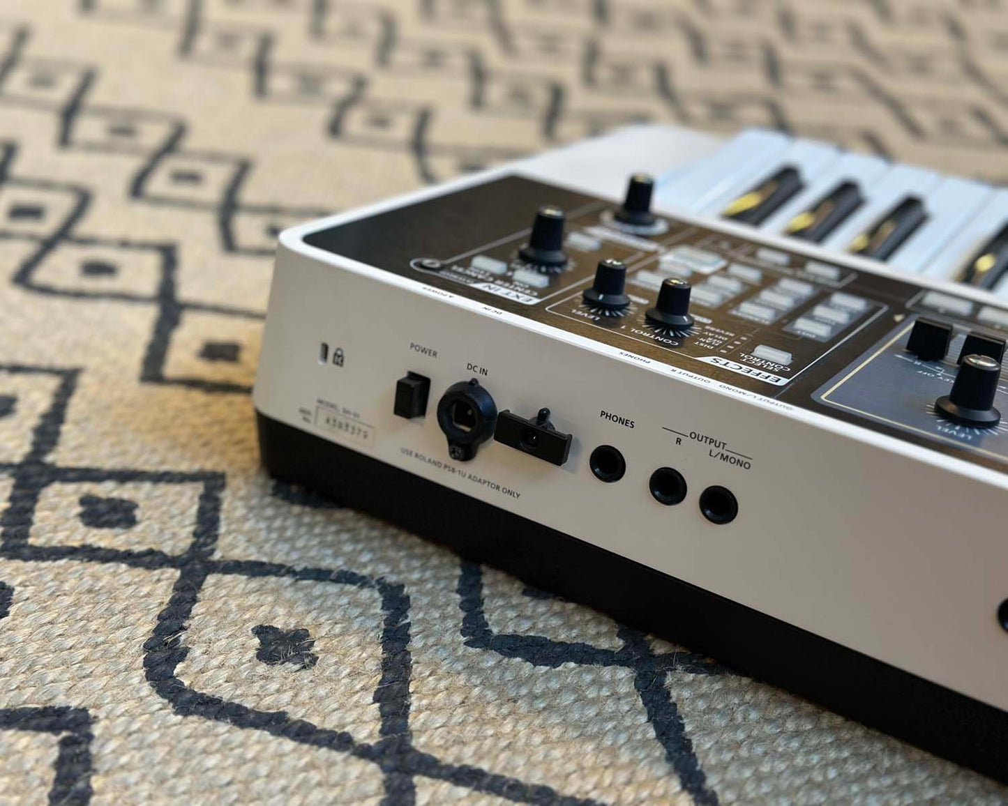 Roland SH-01 GAIA Virtual Analog Synthesizer