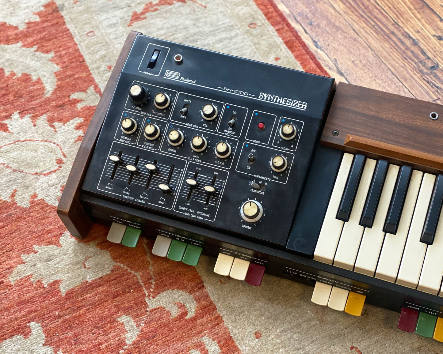 Roland SH-1000 Analogue Monophonic Synthesiser