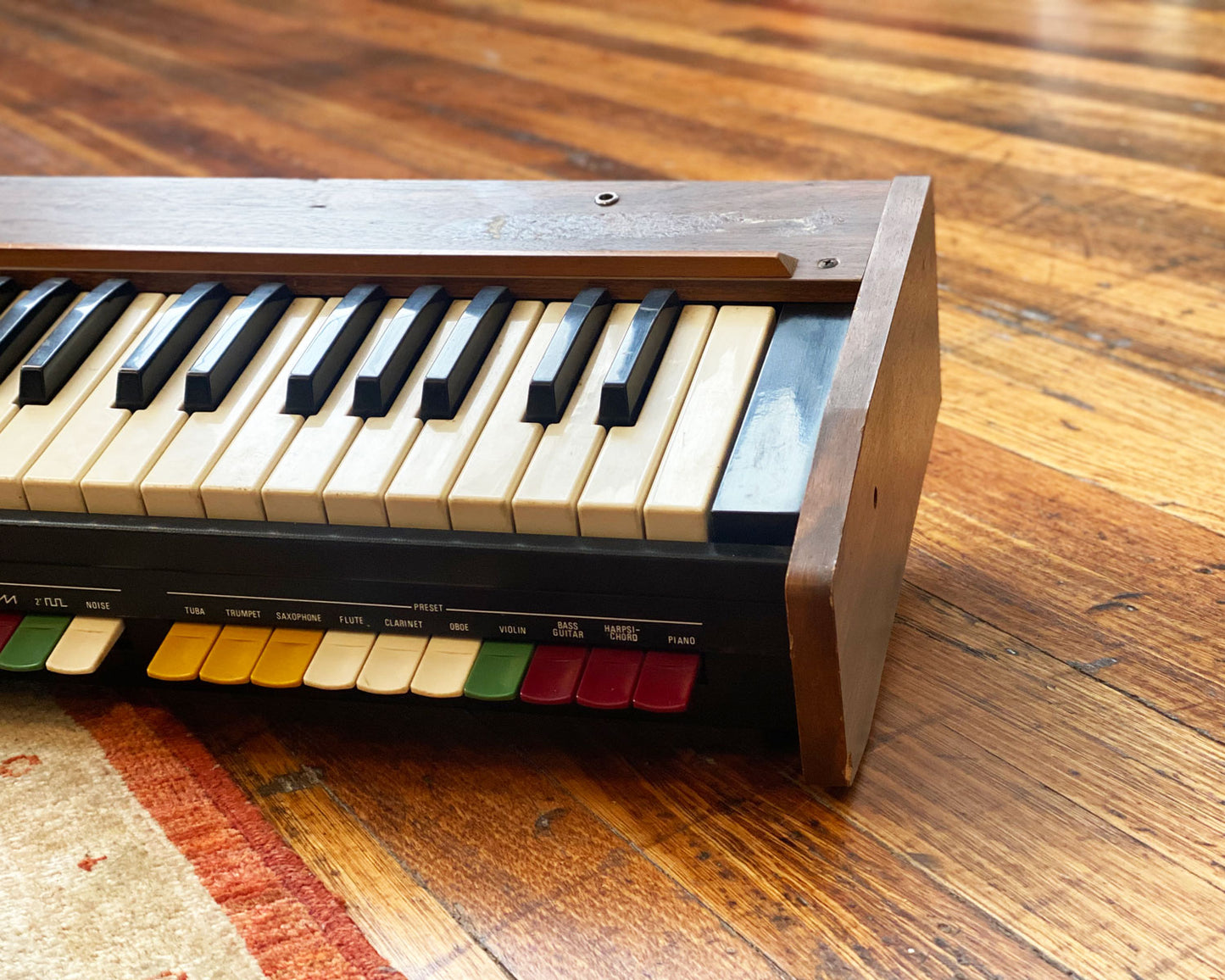Roland SH-1000 Analogue Monophonic Synthesiser