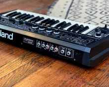 Load image into Gallery viewer, Roland SH-2 Monophonic Analogue Synthesizer
