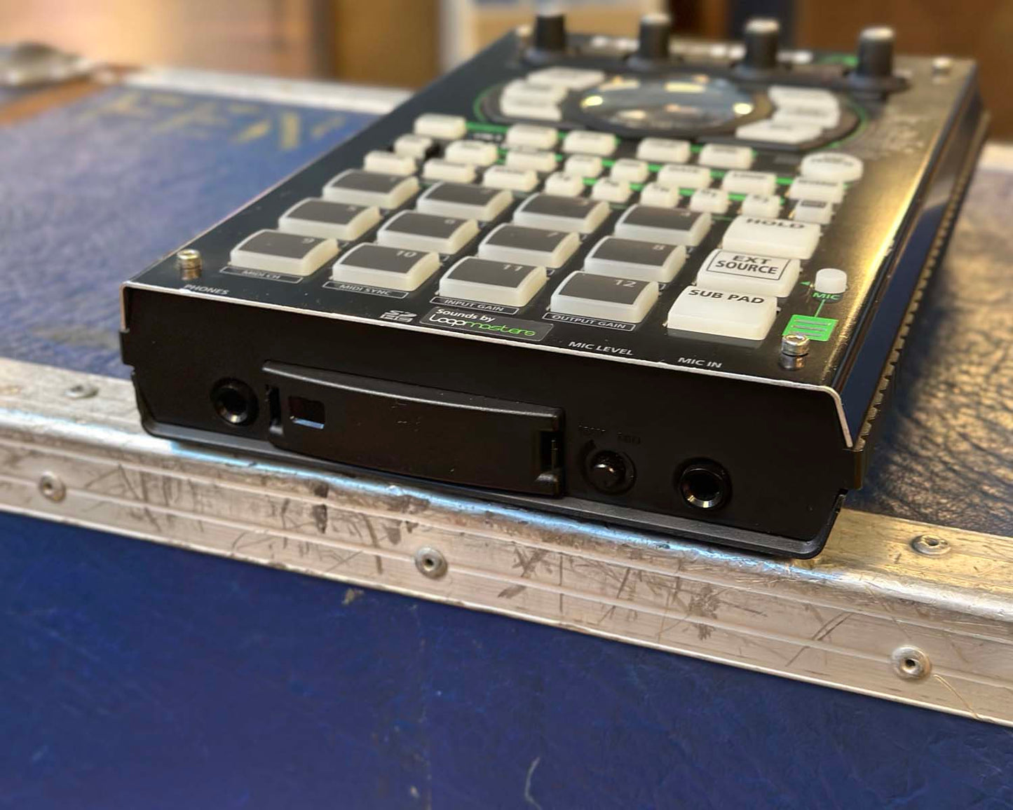Roland SP-404A Linear Wave Sampler