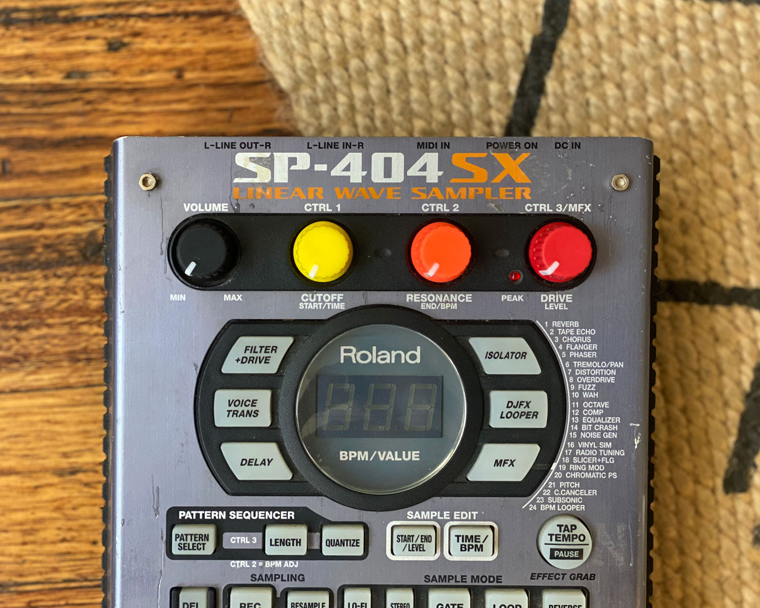 Roland SP-404SX – Found Sound