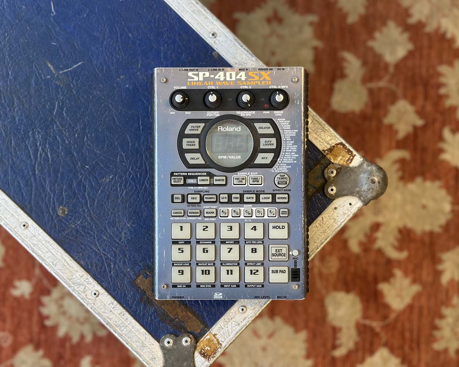 Roland SP-404SX リニアウェーブサンプラー Amazon | Roland Rhythmic Effectsリニアウェーブサンプラー(SP