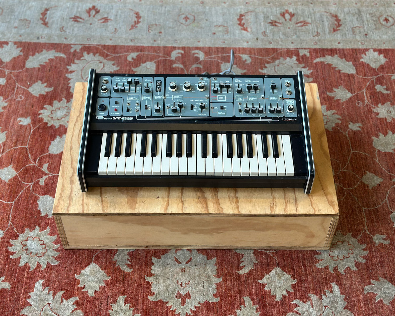 Roland System 100 Model 101 Synthesizer - 220-250 Volt model