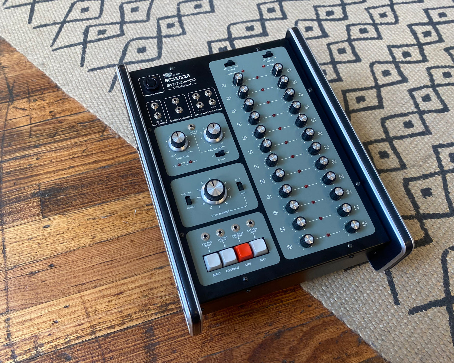 Roland System 100 Model 104 Sequencer w/ Original Box – Found Sound