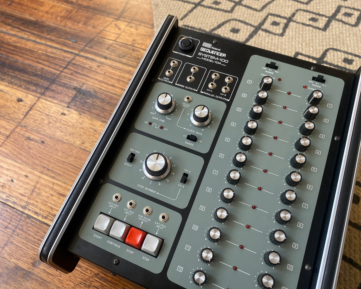 Roland System 100 Model 104 Sequencer w/ Original Box – Found Sound