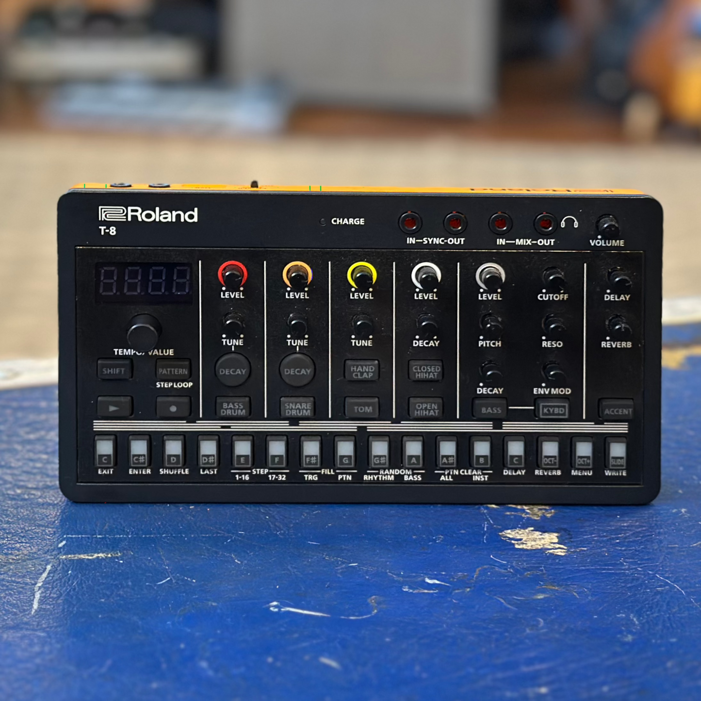 Roland T-8 AIRA Beat Machine