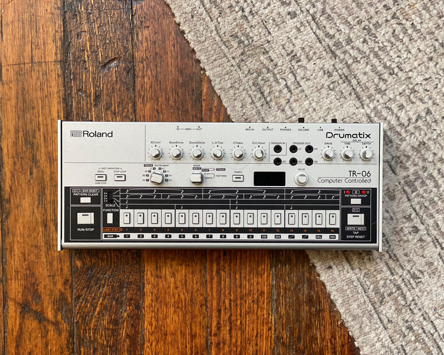 06 ホビー・楽器・アート Roland TR-06 Drumatix