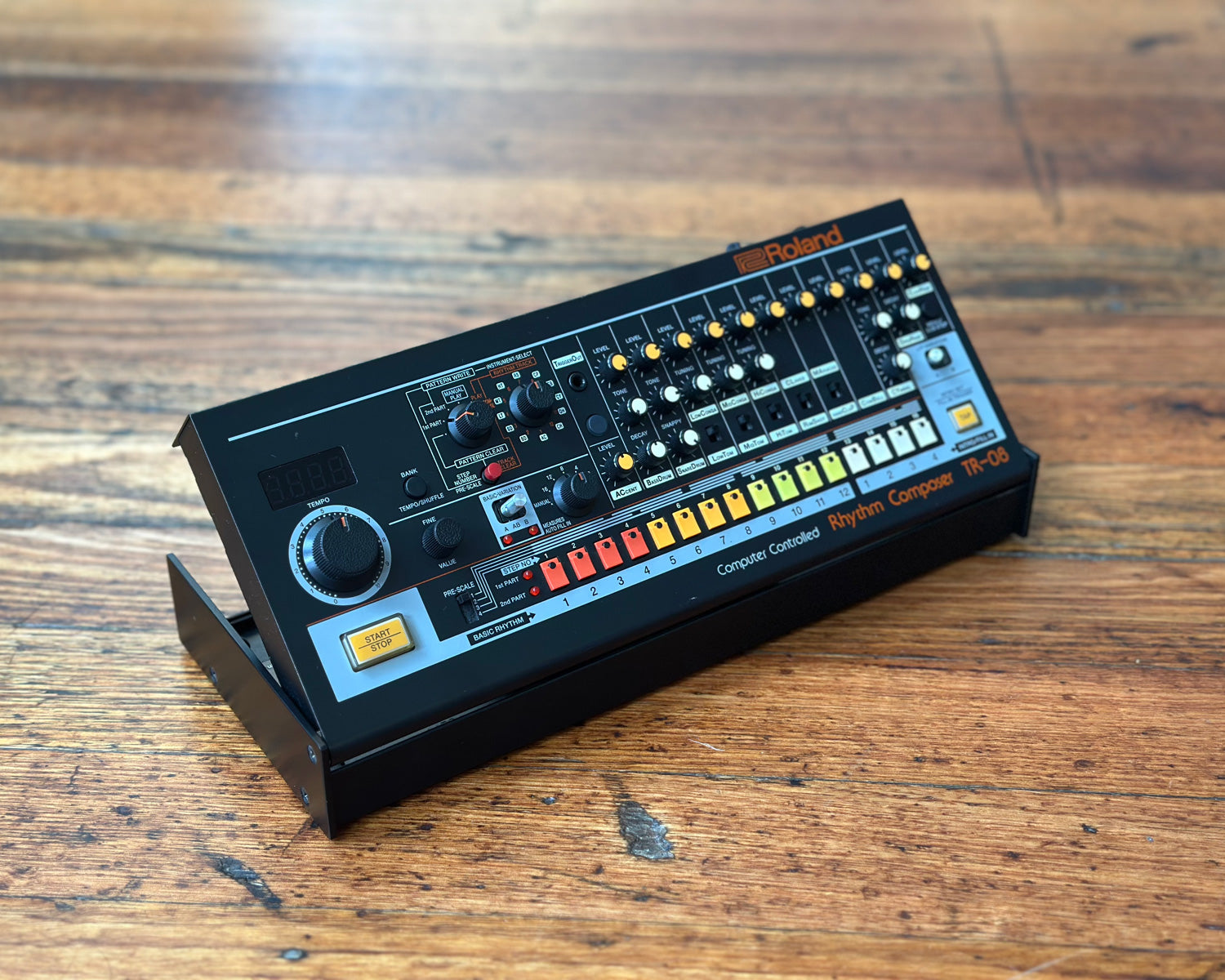Roland TR-08 Rhythm Composer – Found Sound