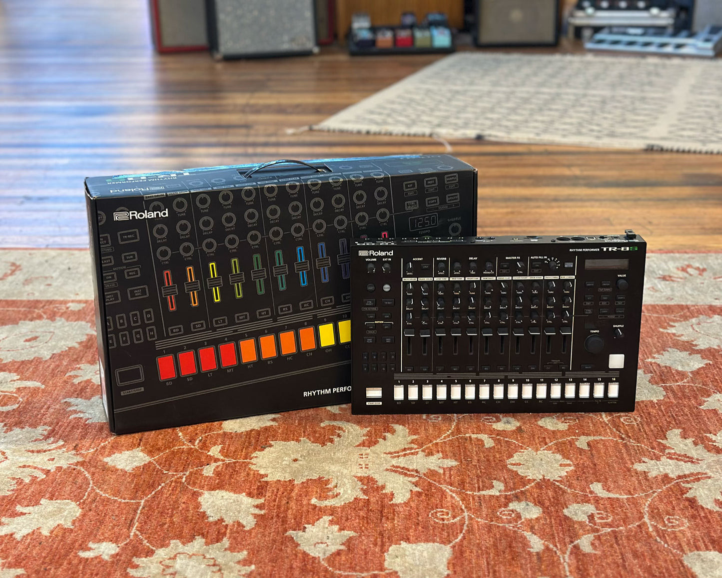Roland TR-8S Rhythm Performer