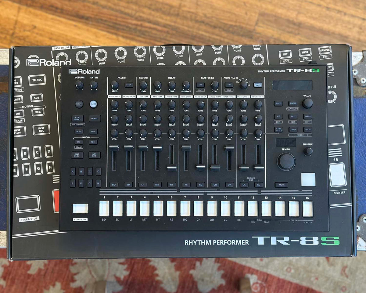 Roland TR-8S Rhythm Performer