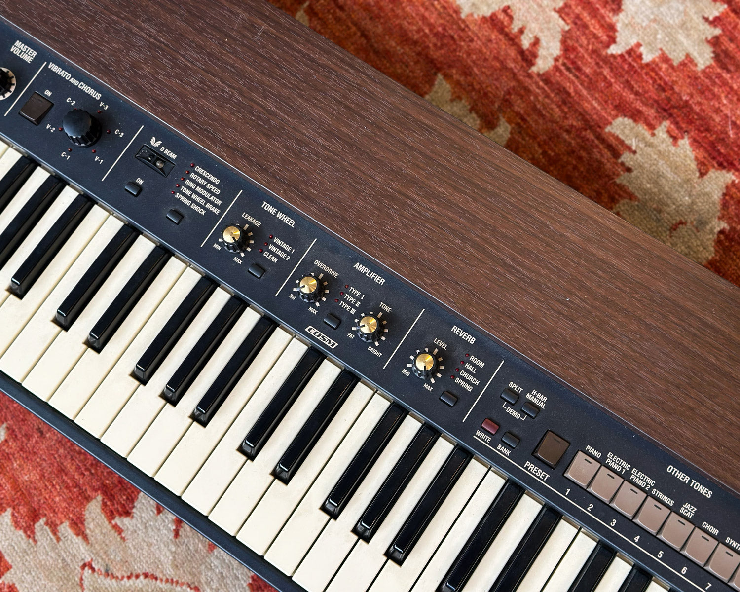 Roland VK-8 Virtual ToneWheel Combo Organ – Found Sound