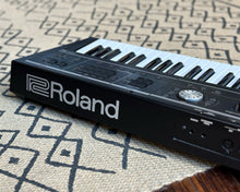 Load image into Gallery viewer, Roland V-Combo VR-09-B Live Performance Keyboard
