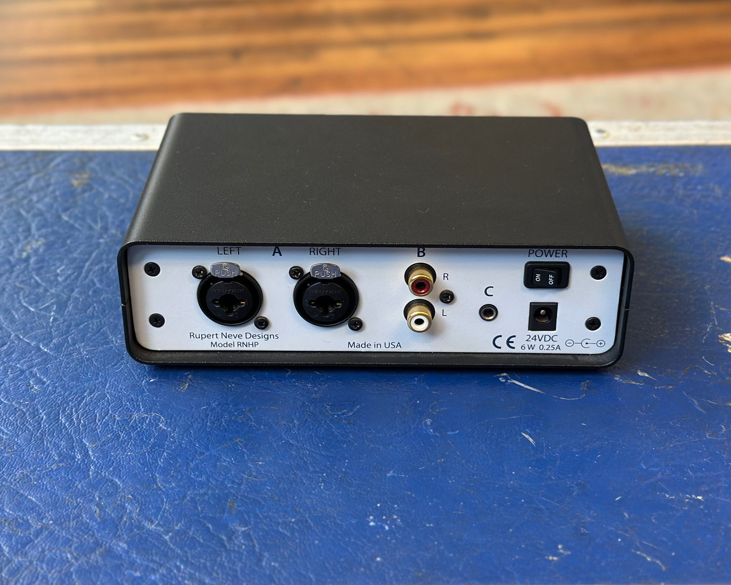 Rupert Neve Designs RNHP Precision Headphone Amplifier
