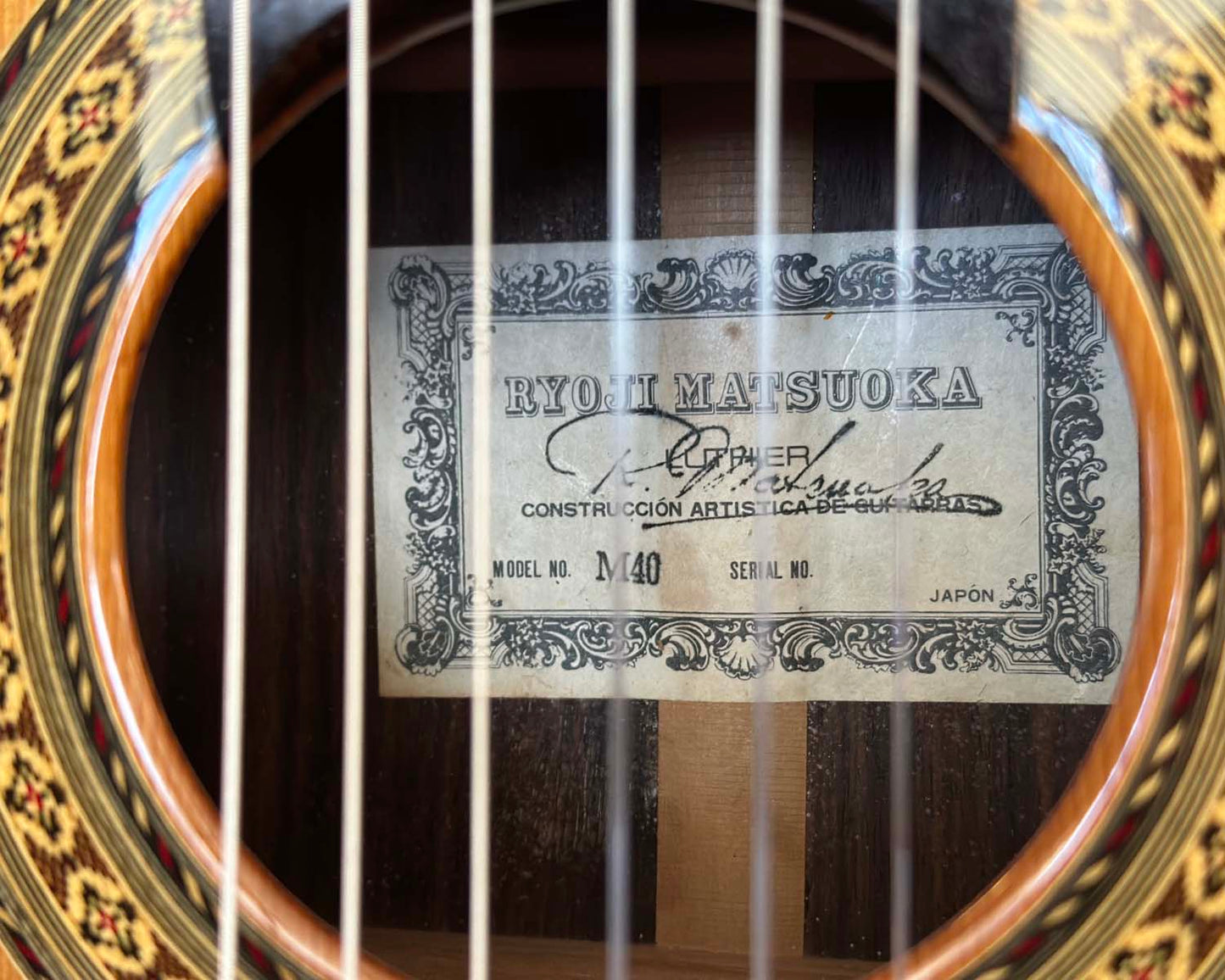 Late '70s Ryoji Matsuoka M40 Classical Guitar w/Hard Shell Case