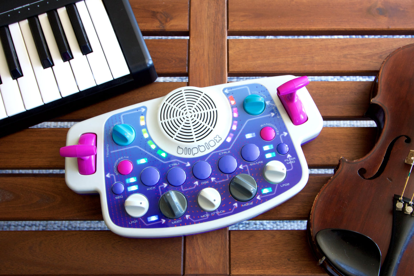 Blipblox SK2 Synthesizer
