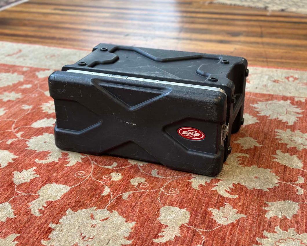 SKB 4U Shallow Rack Case