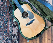 Load image into Gallery viewer, Santa Cruz D Pre-War Dreadnought Acoustic w/OHSC
