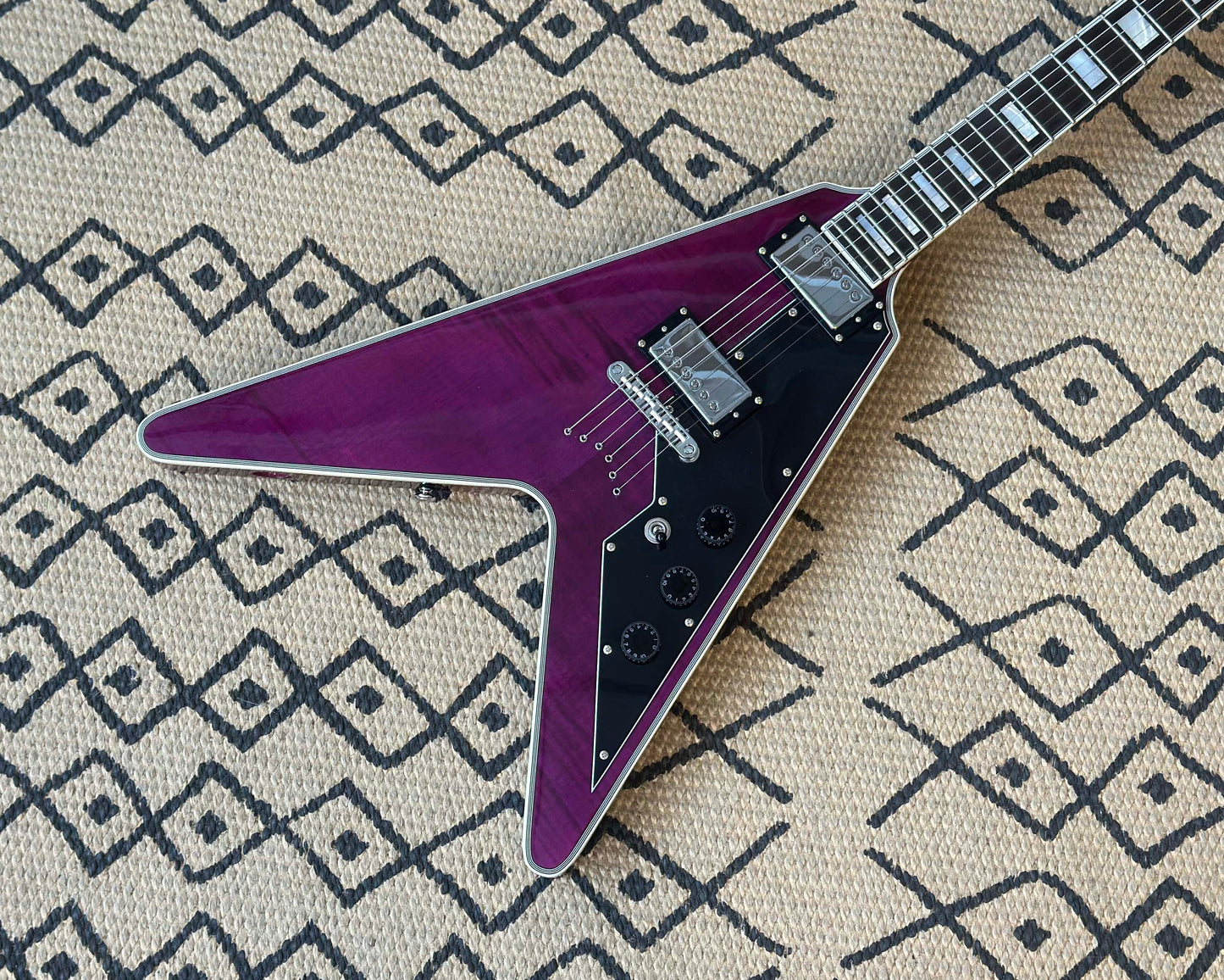 Schecter V-1 Custom - Transparent Purple w/ SKB Semi-HSC