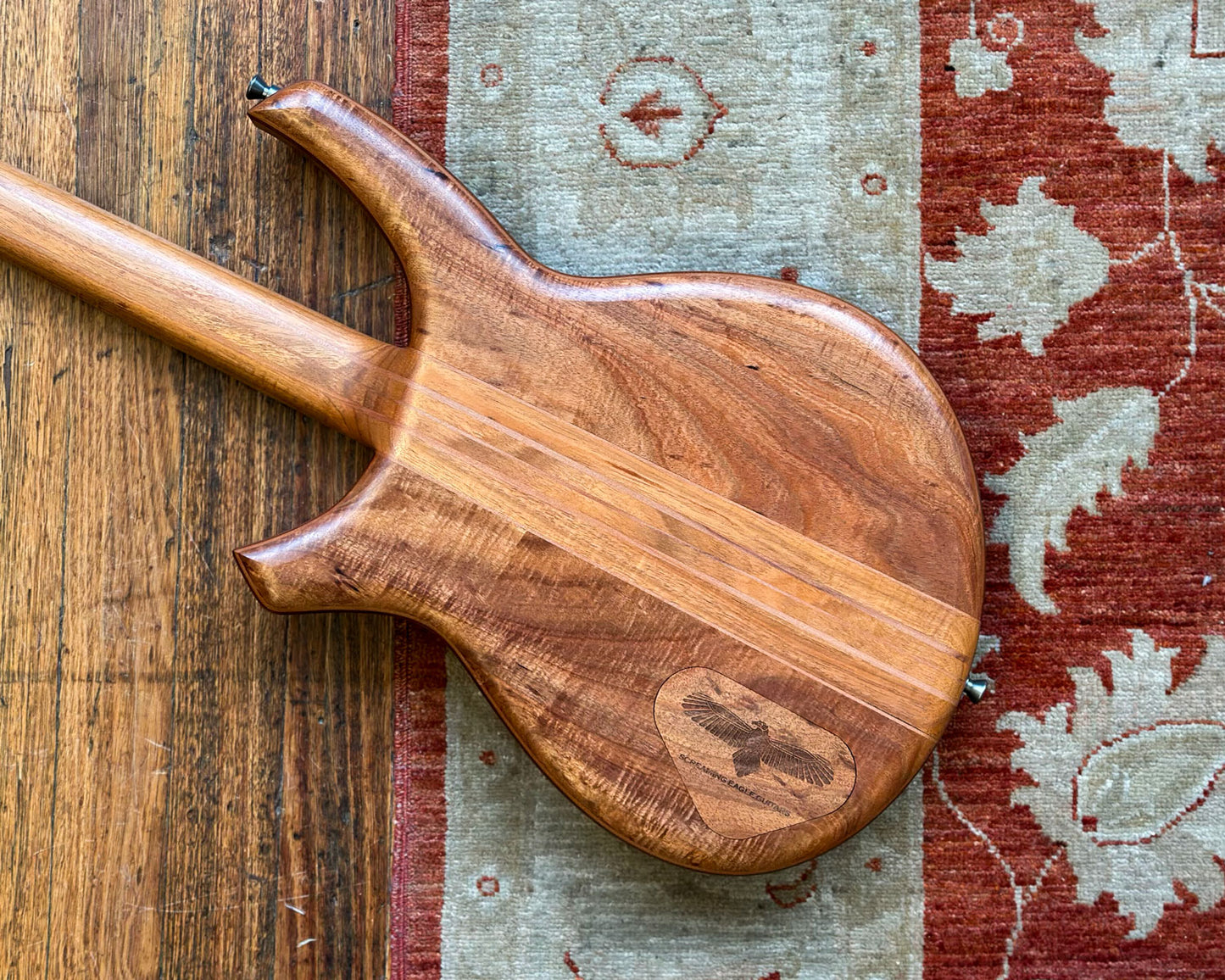 Screaming Eagle Guitars Sigrid Bass