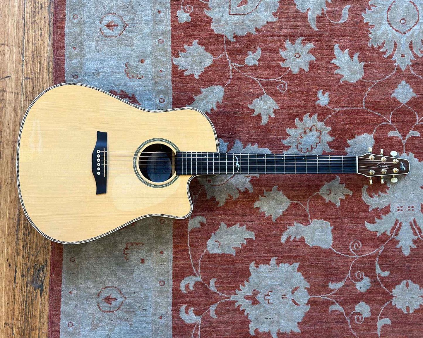 Seagull Artist Studio CW Deluxe QII Acoustic Electric Guitar