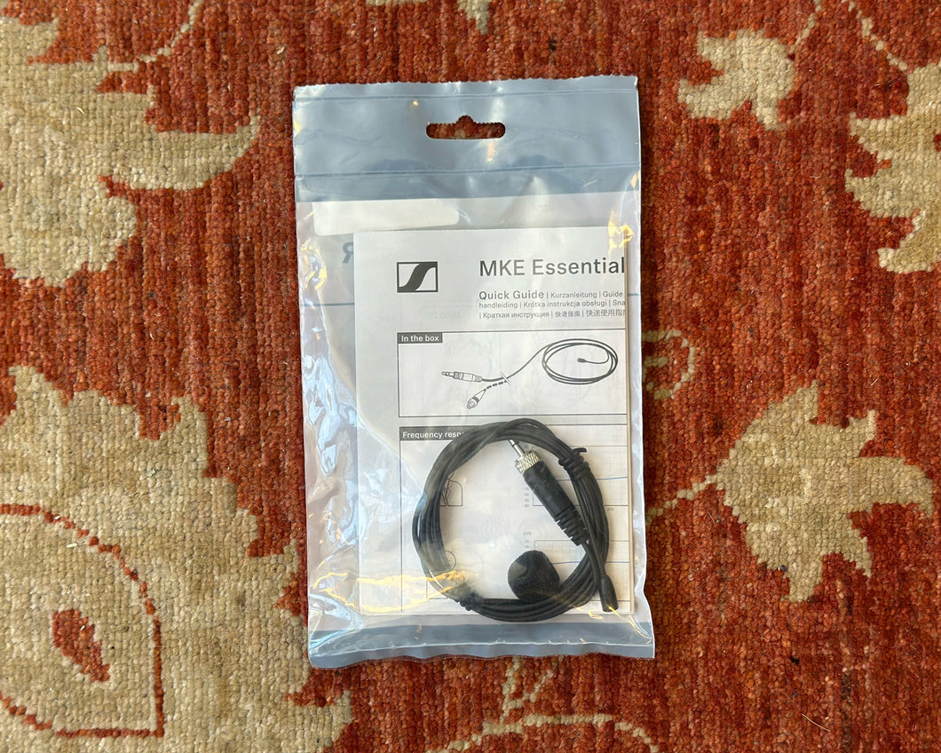 Sennheiser MKE Essential Omni Clip On Mic