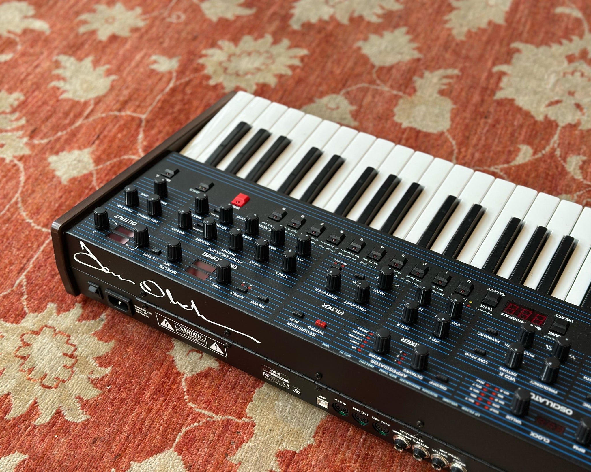 Sequential Oberheim OB-6 Six Voice Analogue Synthesizer – Found Sound