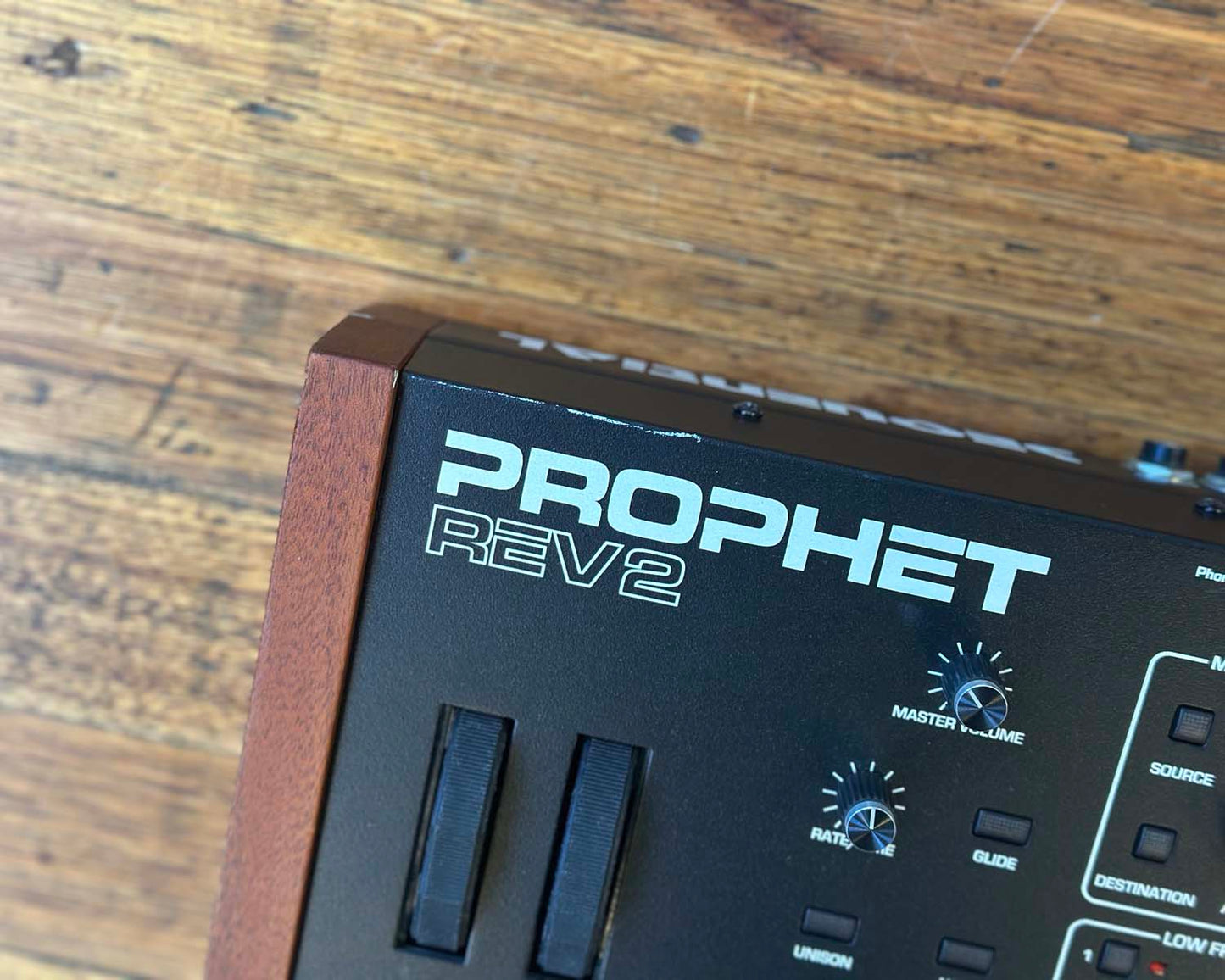 Sequential Prophet Rev2 - 16 Voice
