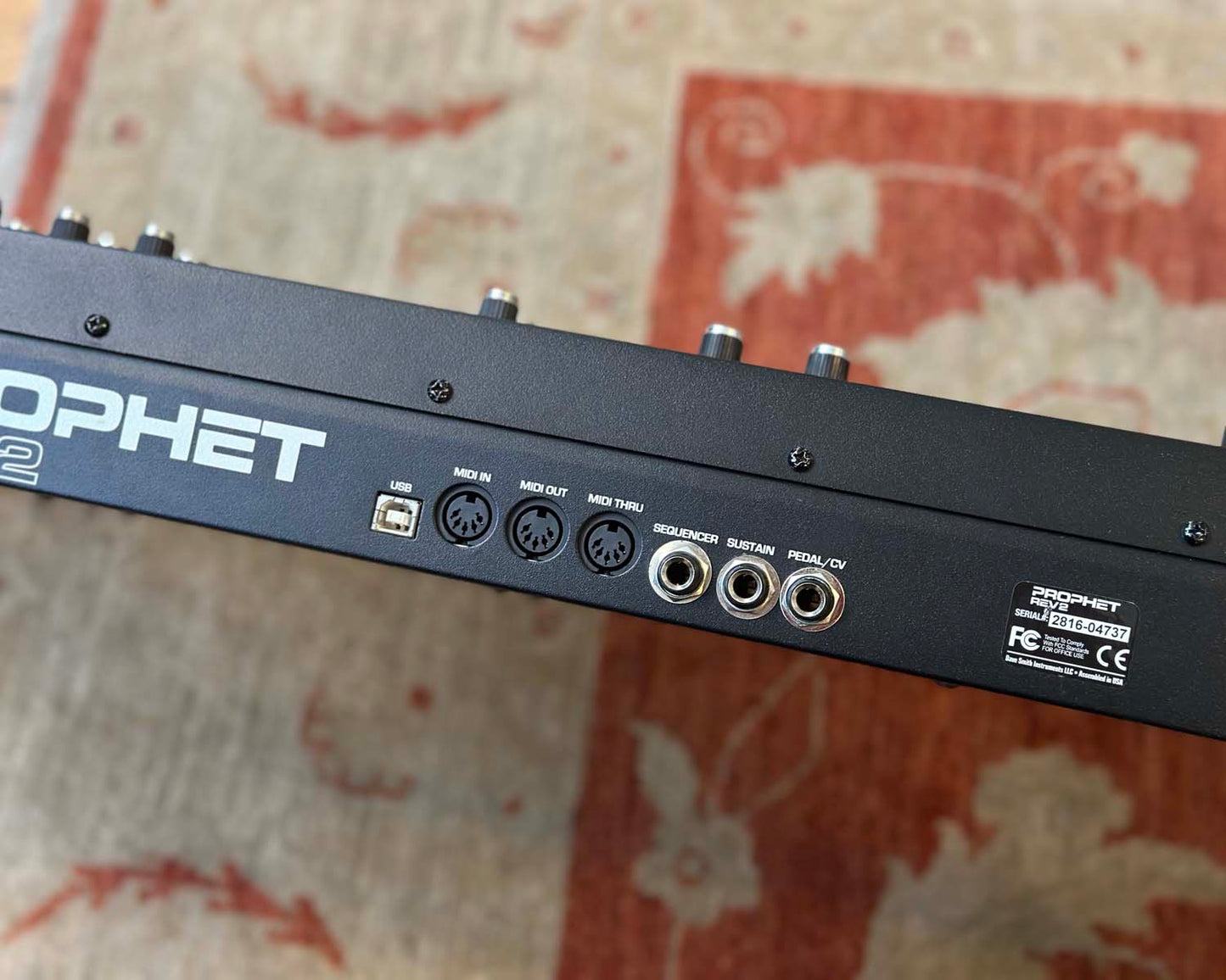 Sequential Prophet Rev2 - 16 Voice
