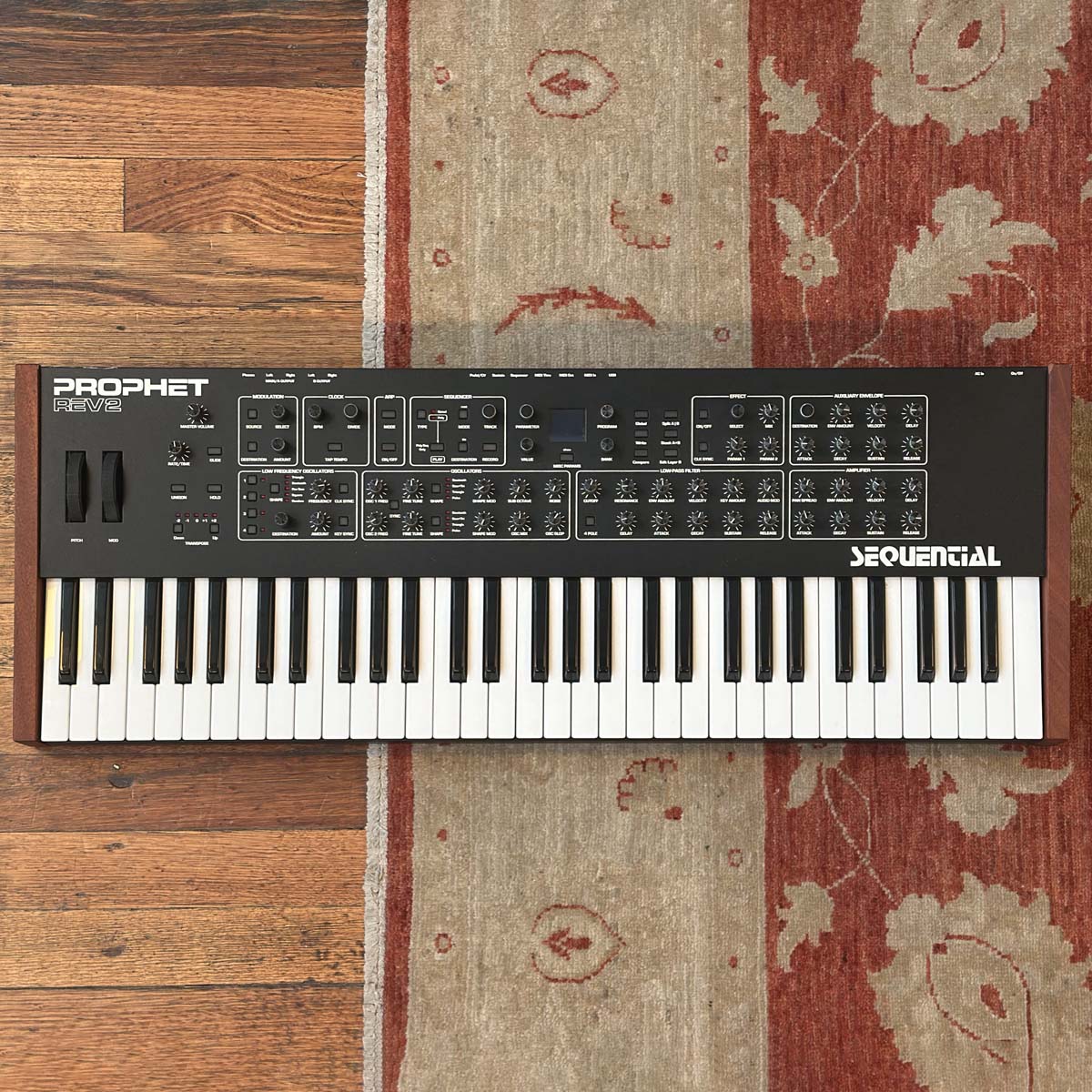 Sequential Prophet Rev2 - 16 Voice
